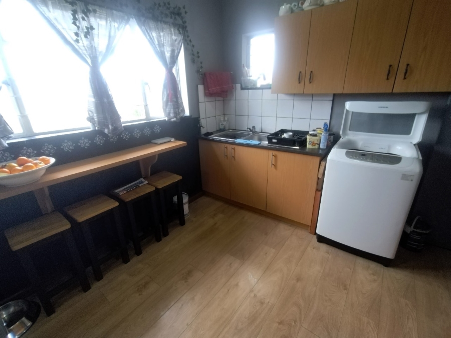 4 Bedroom Property for Sale in Humansdorp Eastern Cape